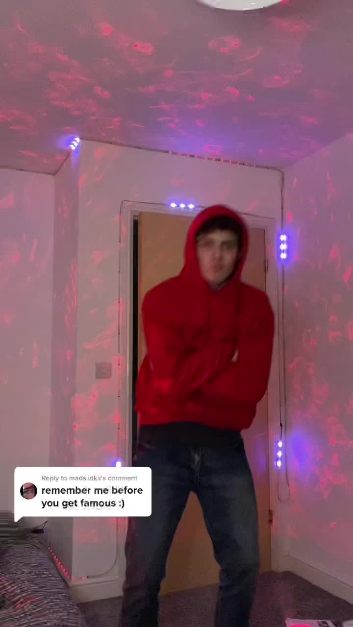 @Coloured dancer