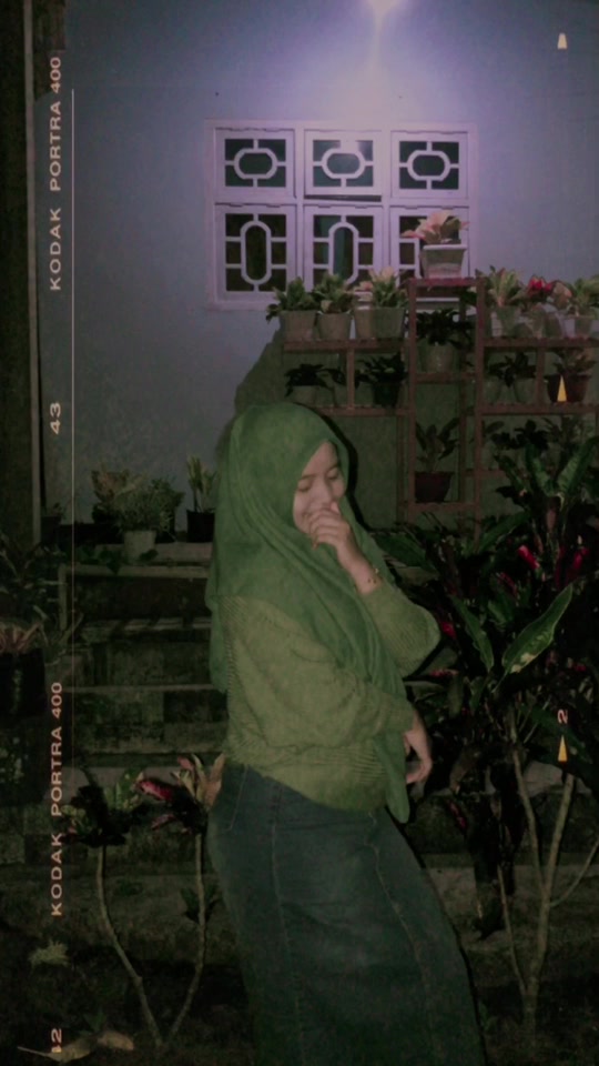 @Ana