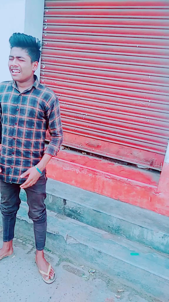 @Roni Roy