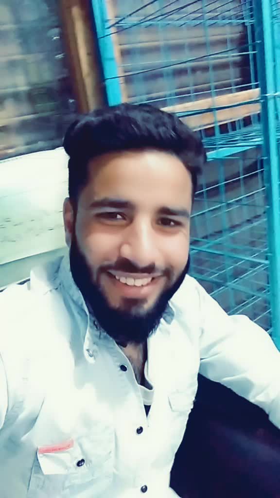 @bhat oWaIs