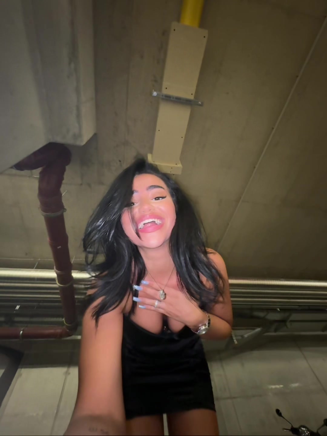 @Nikki