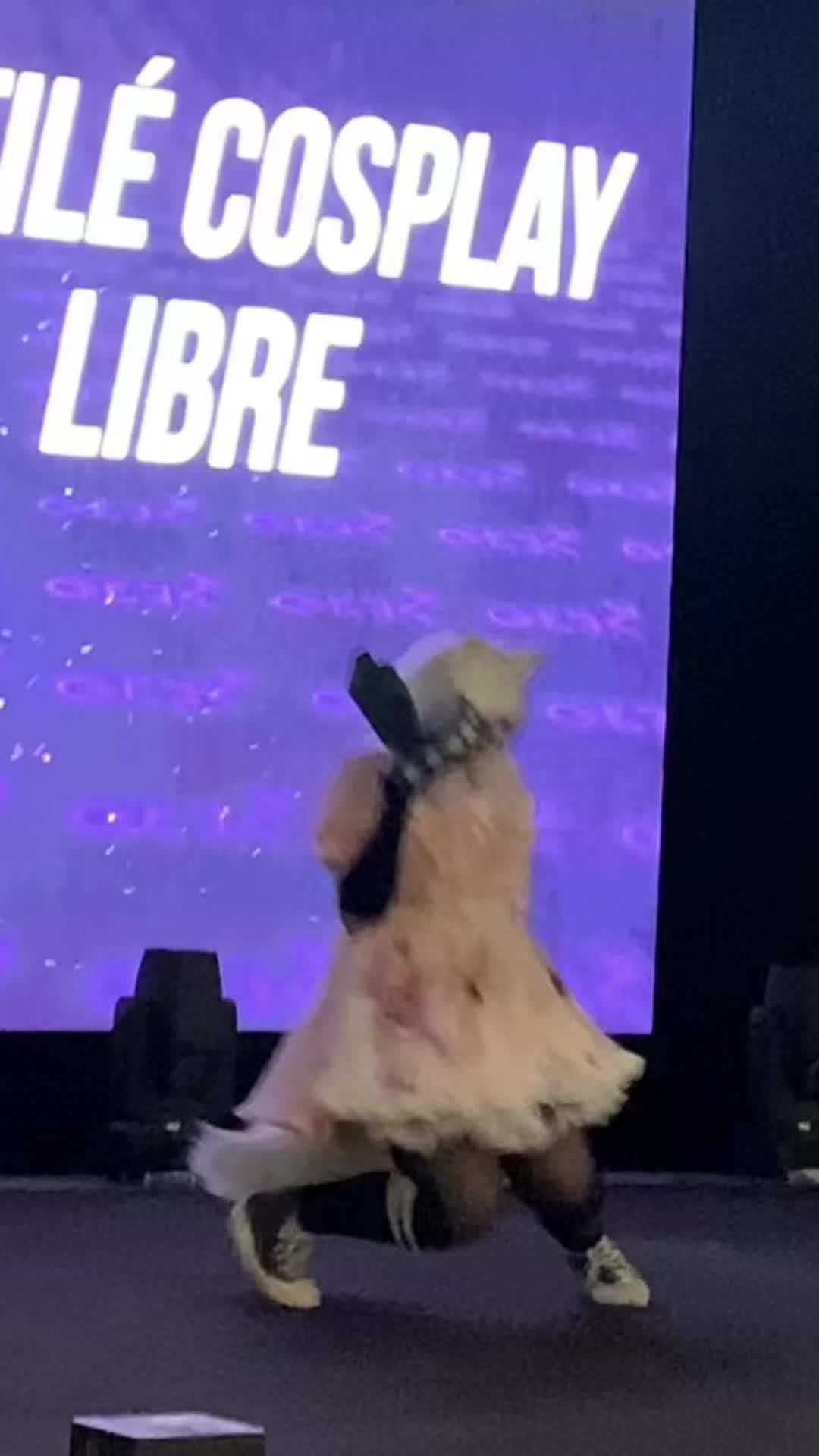 @Eva🦇🎸