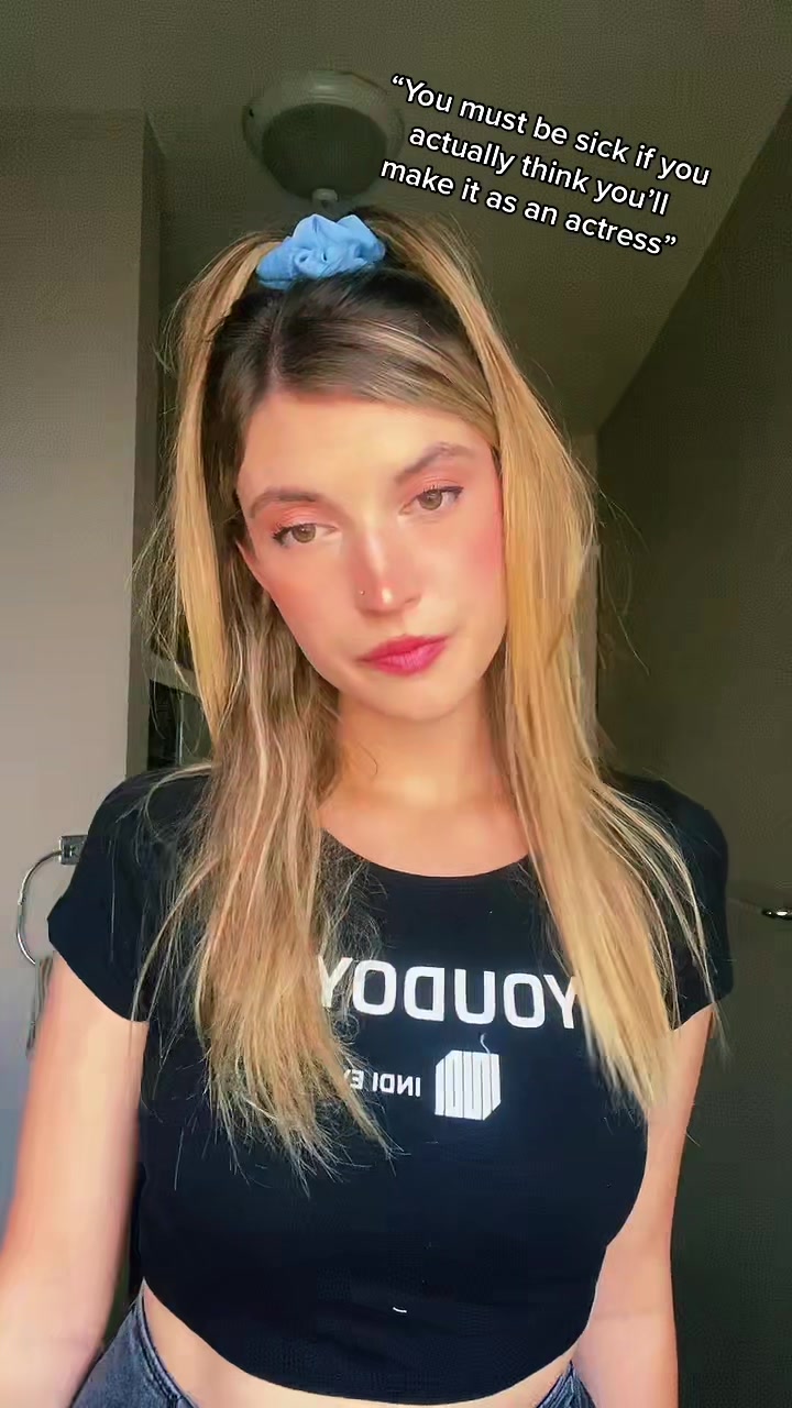 @yourfriendlyfoxx