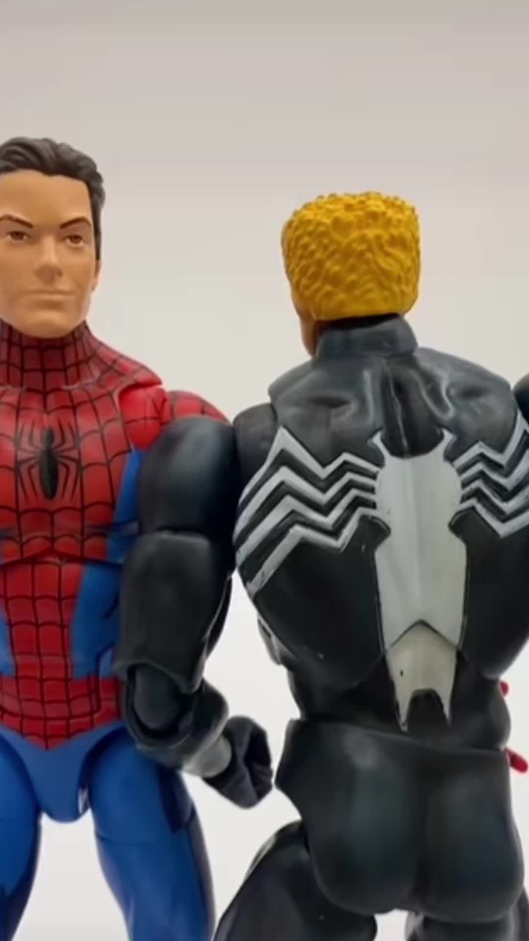 @rookietoys