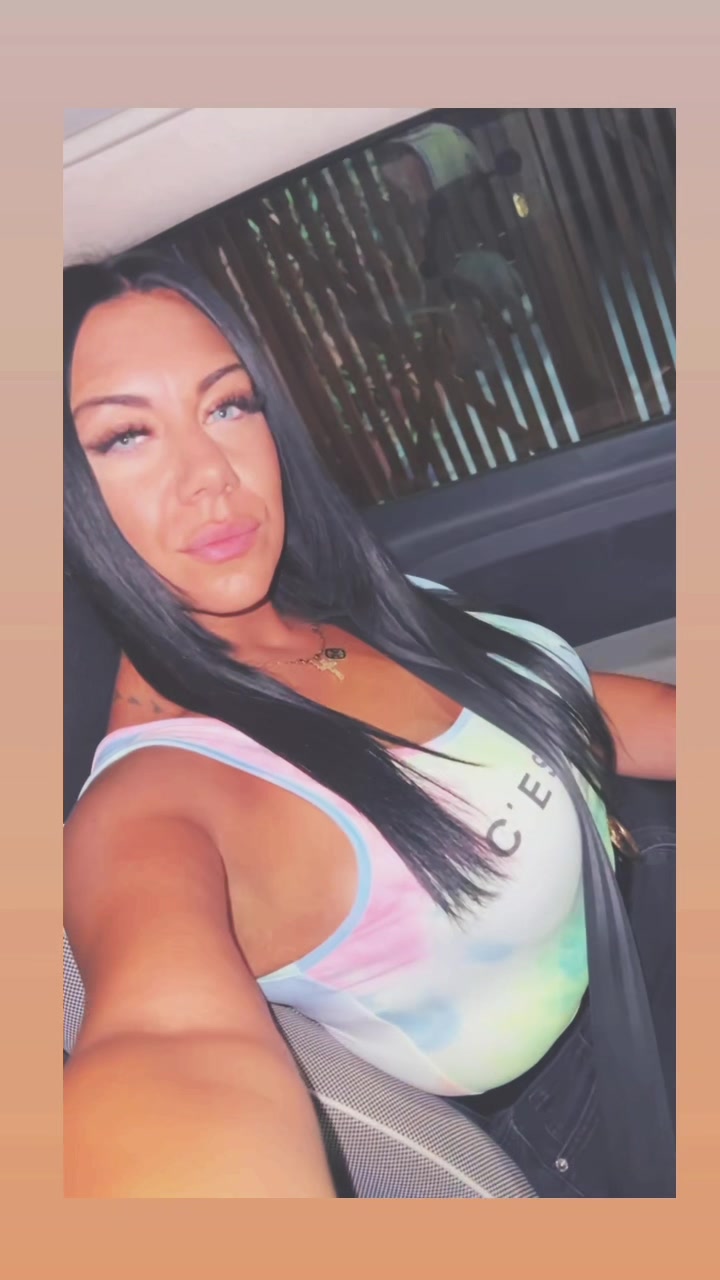 @Efi_Christy🍒