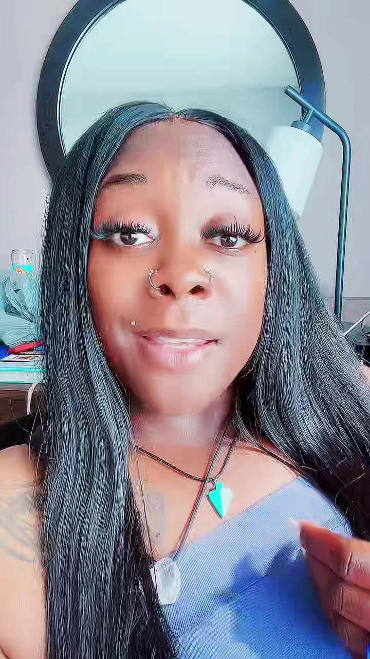 @MIIMII/QU33N👑