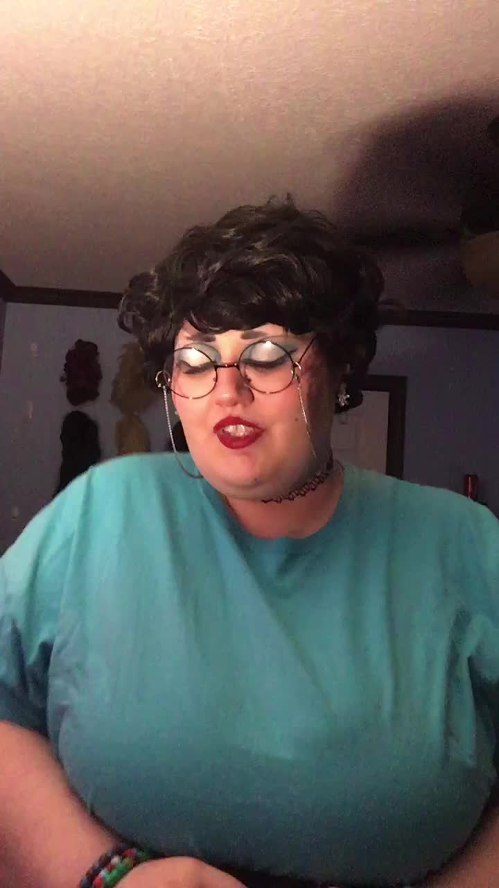 @JaneRoxy