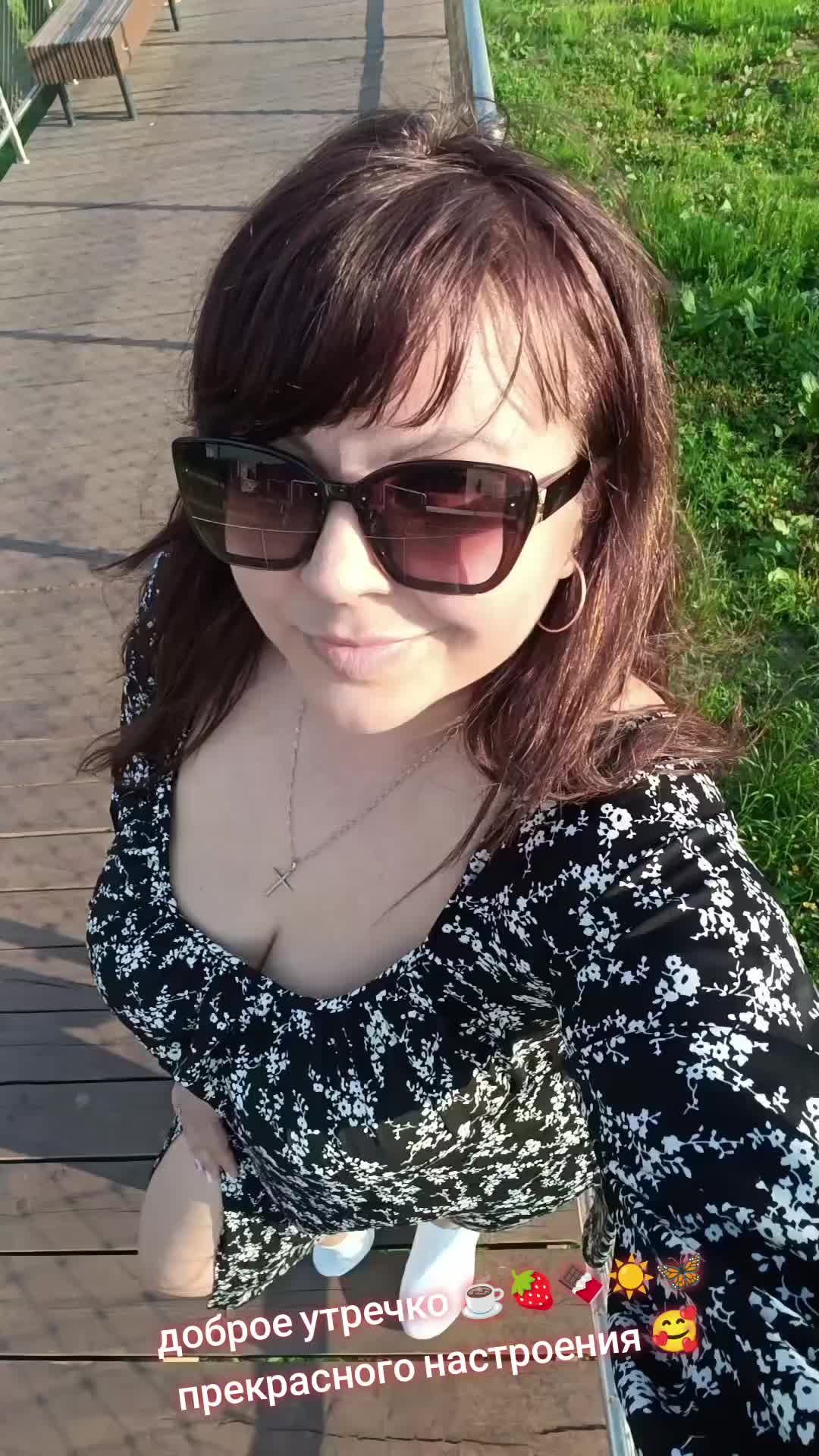 @Леночка🍓
