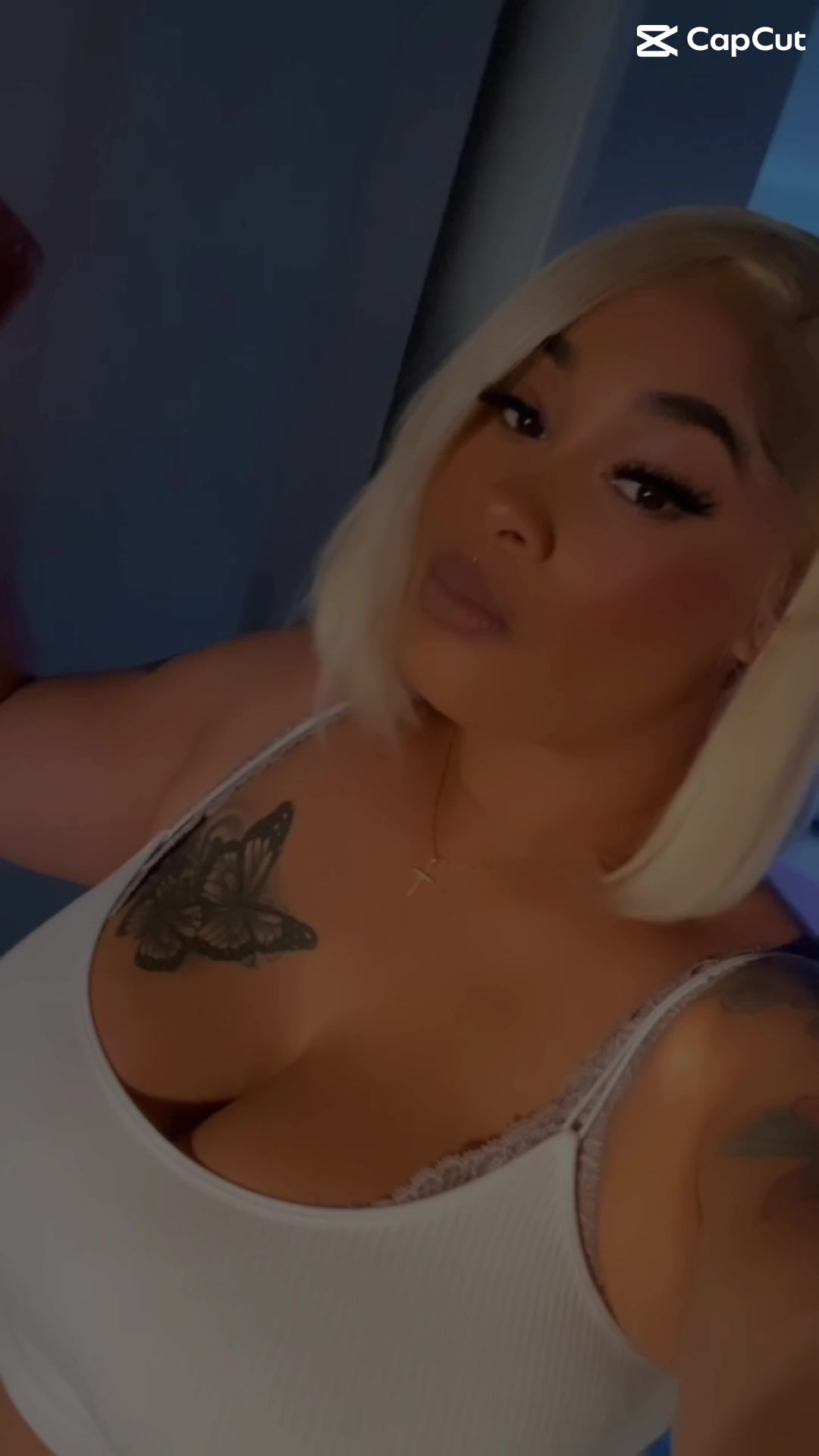 @Peachesssss