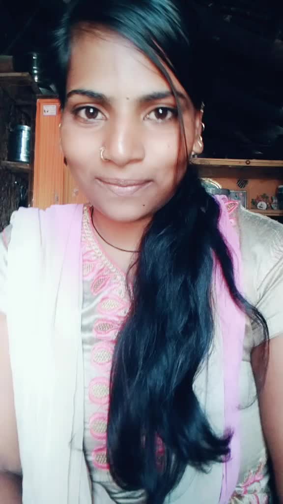 @😍smiling queen 😍