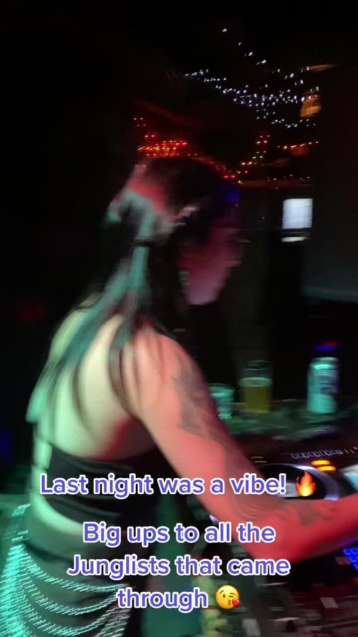 @Alena Aleatha