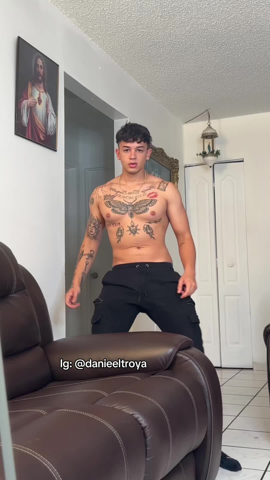 @Daniel Troya 🐉🚀