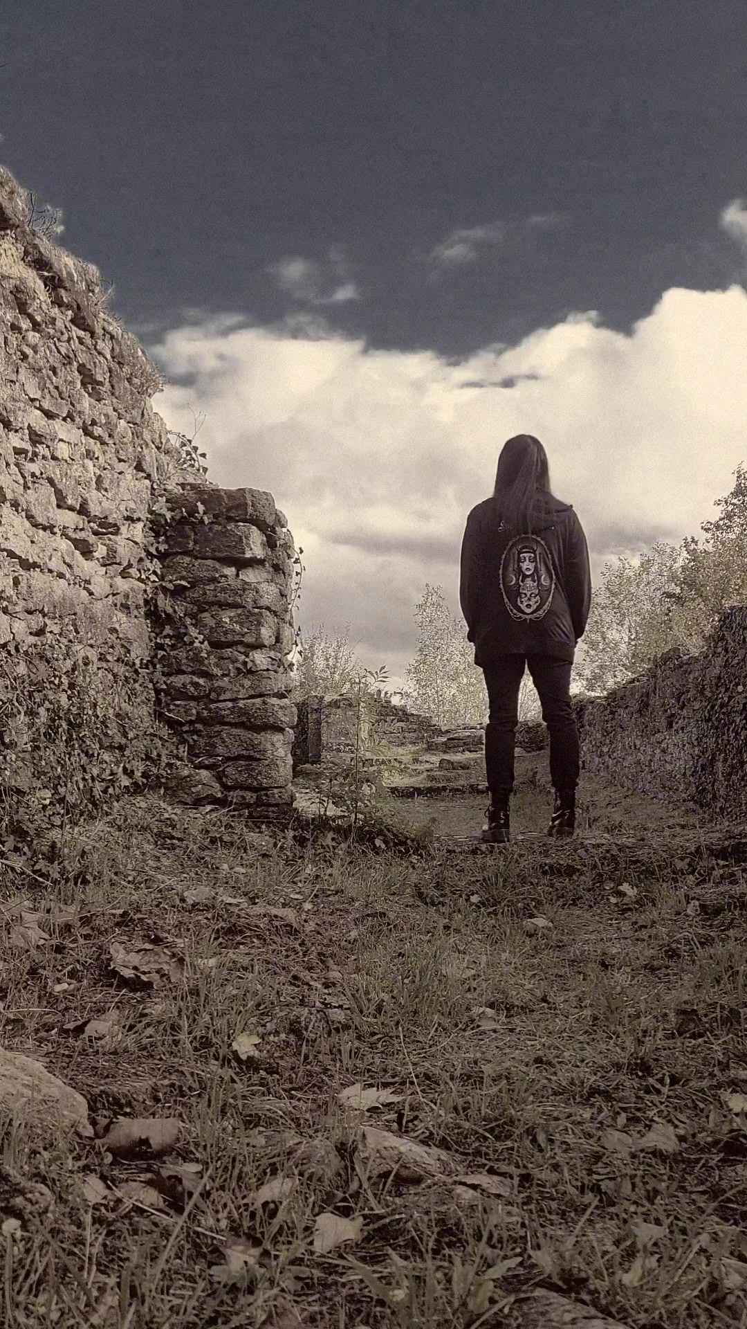 @𝐙𝖔𝖒𝖇𝖎𝖊.🦇