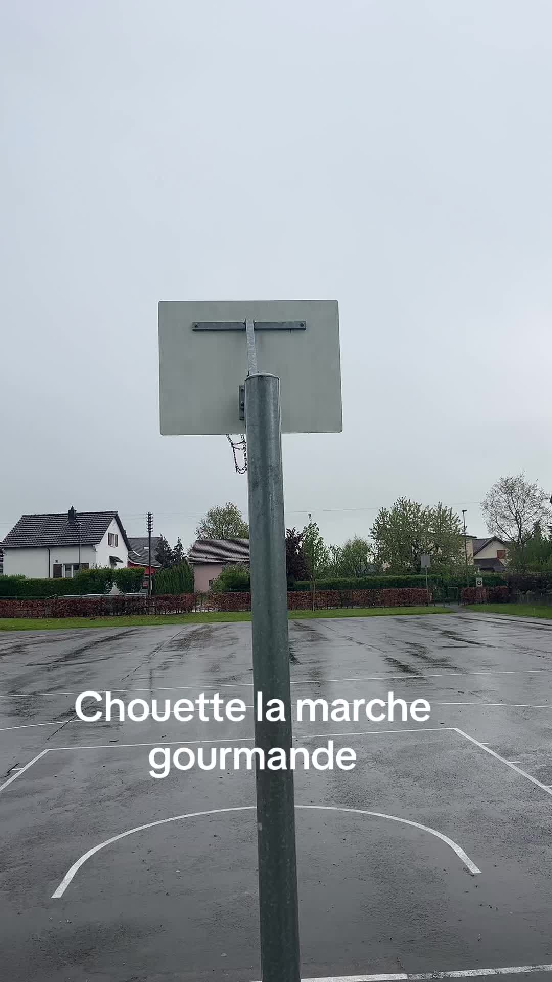 @L’autre la