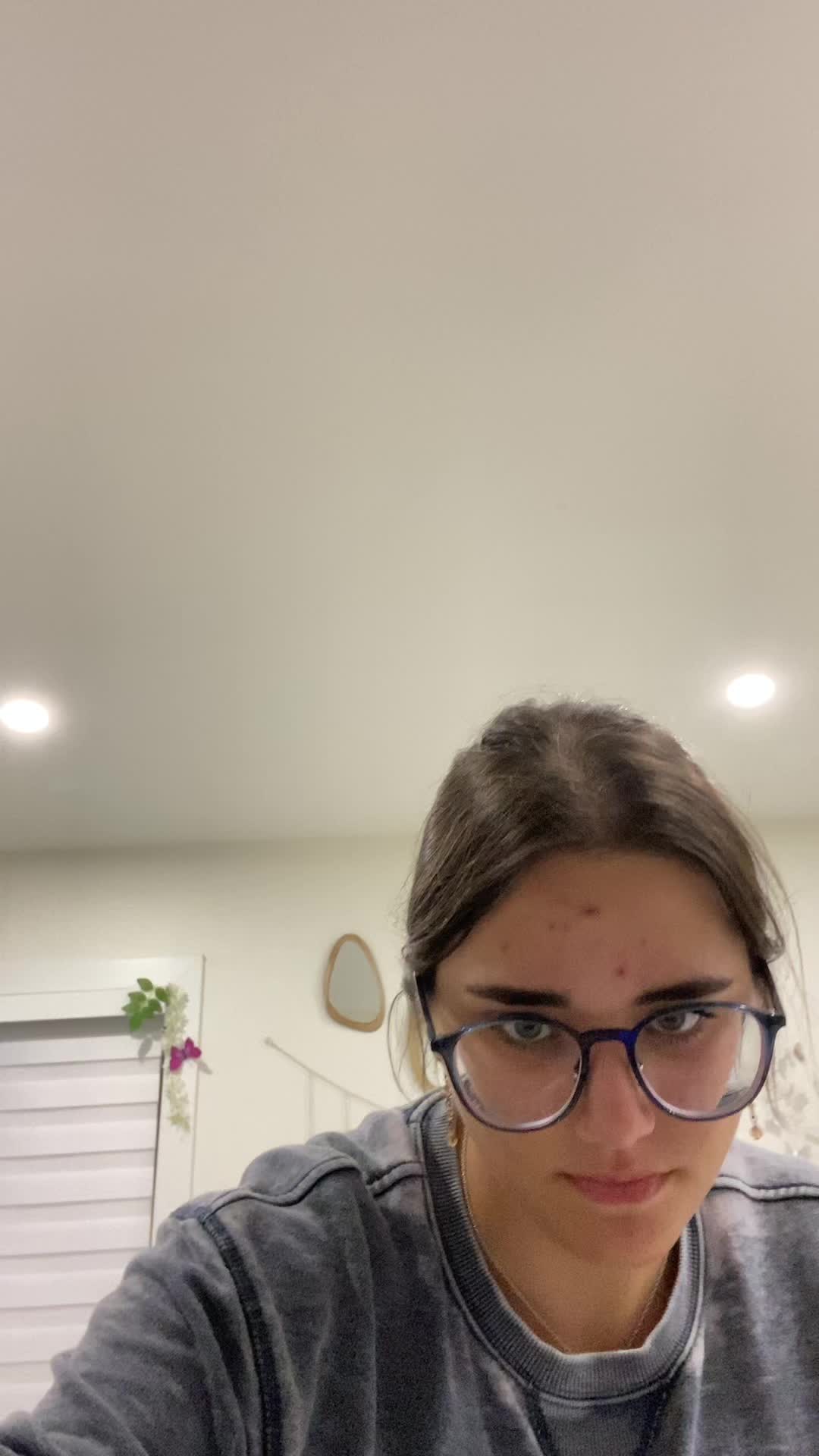 @Ana