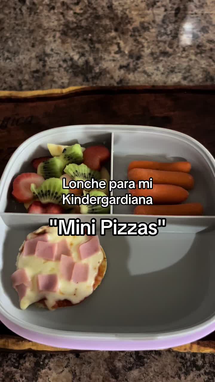 @Monica G González