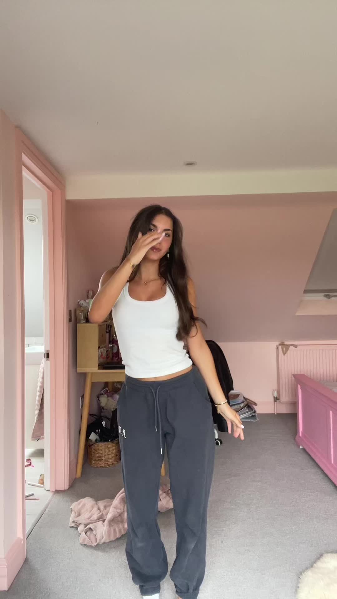 @Sienna