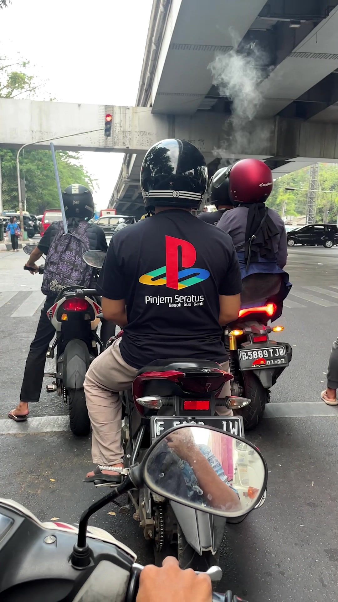 @Pake Kaos Keren