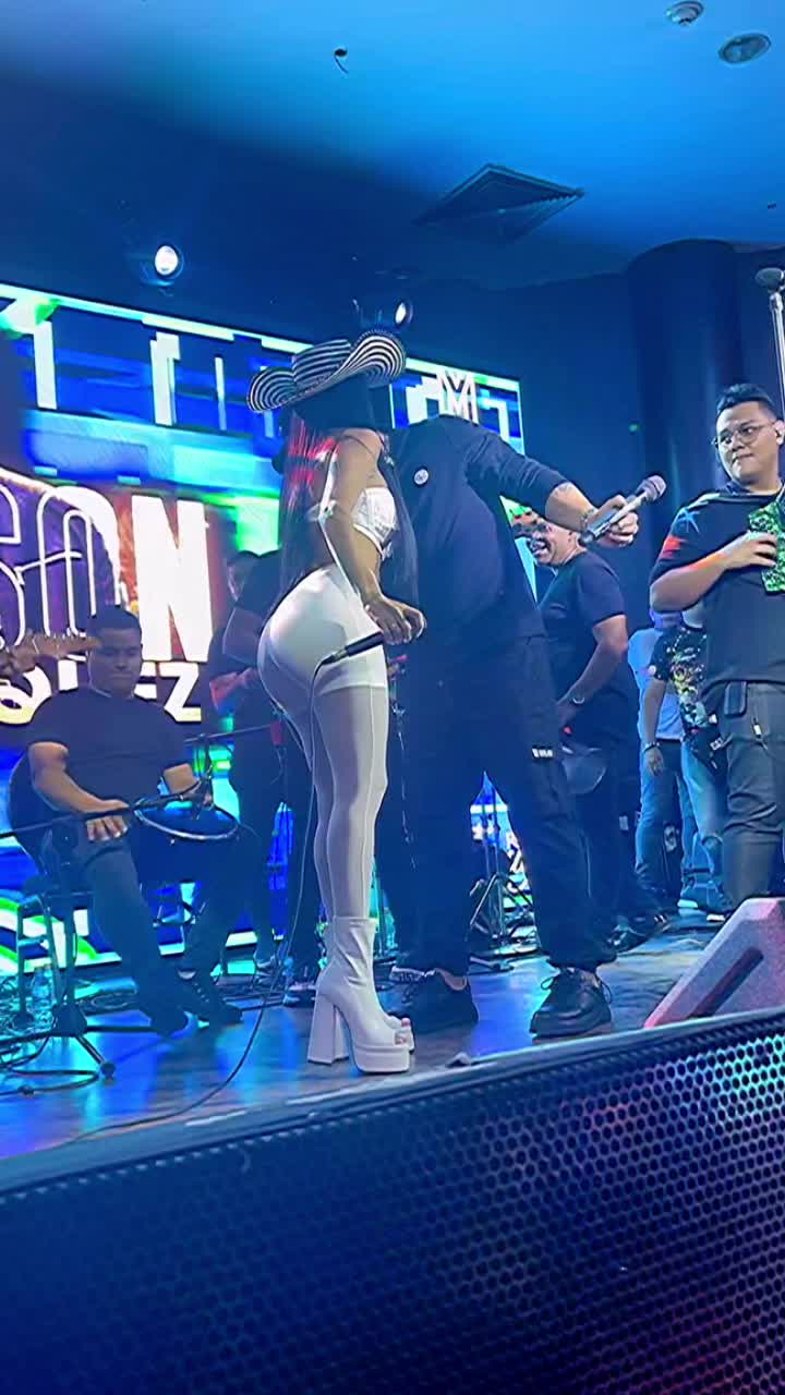 @La Diva Del Vallenato