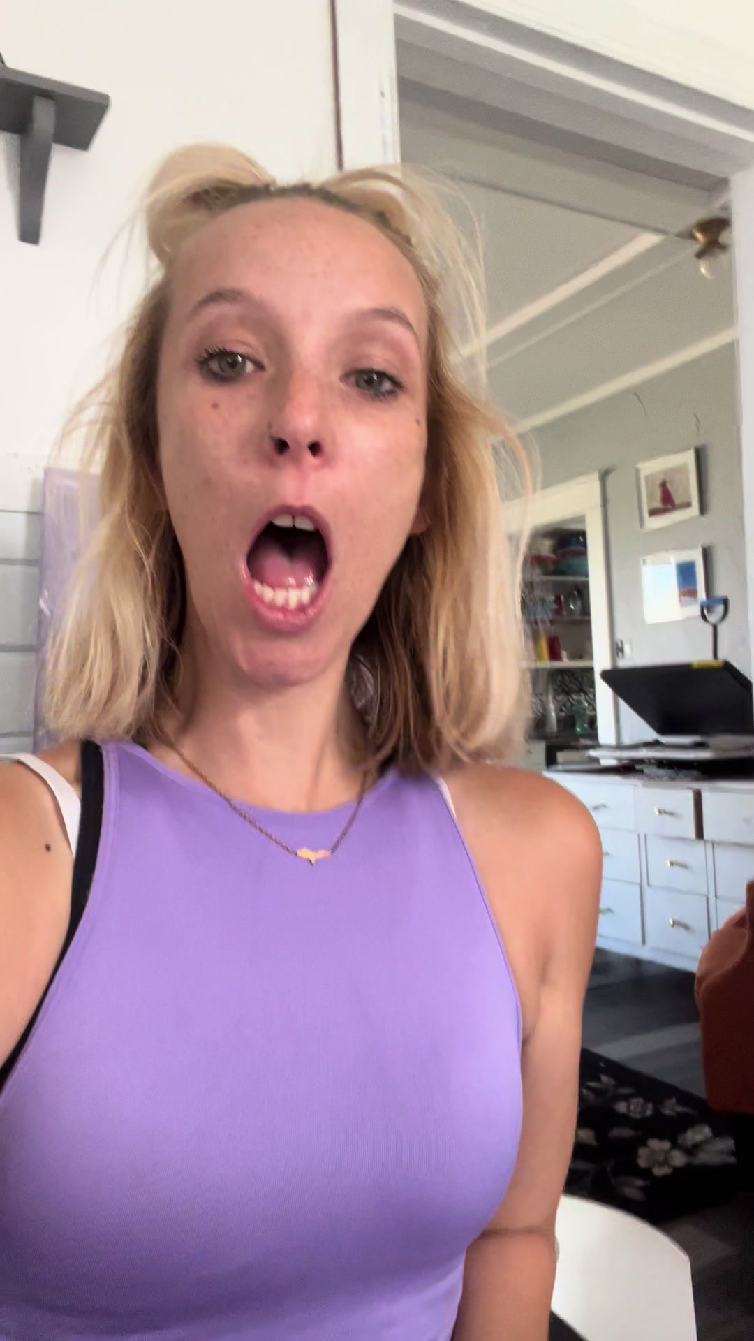 @SheBurps