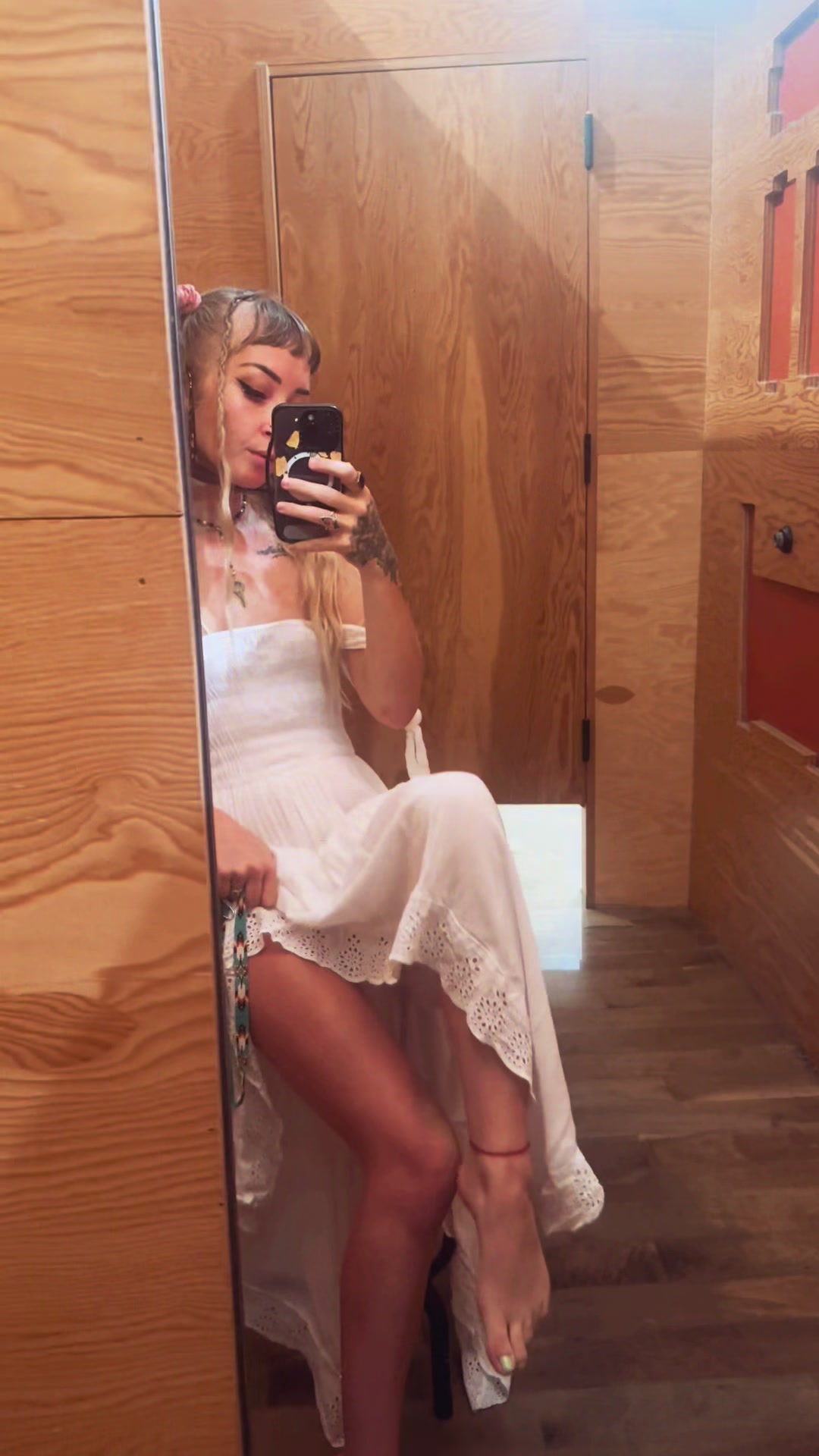 @miss_ally