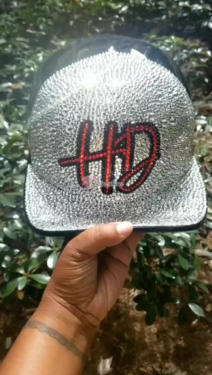 @Rhinestonedivas