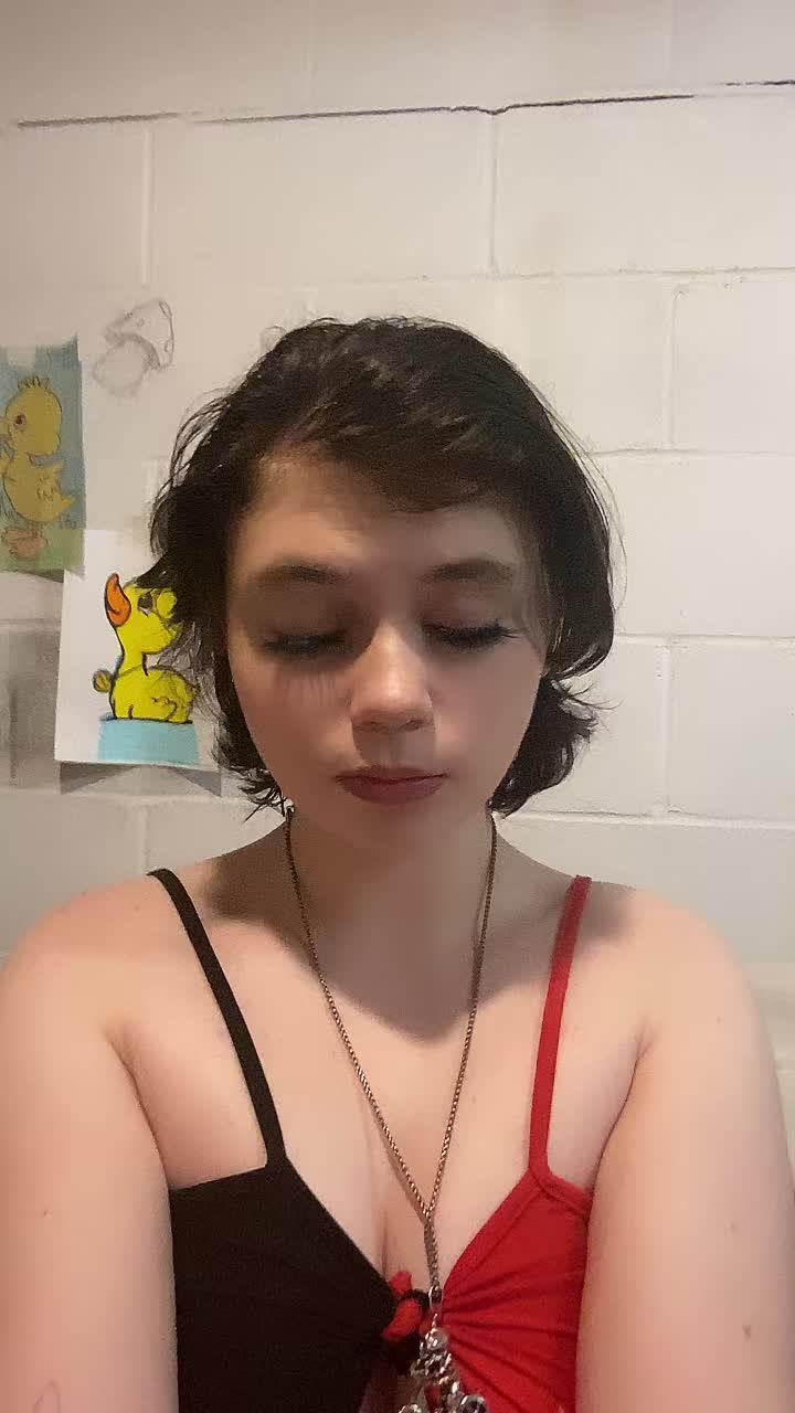 @Chloe.Is.Cooler_10821