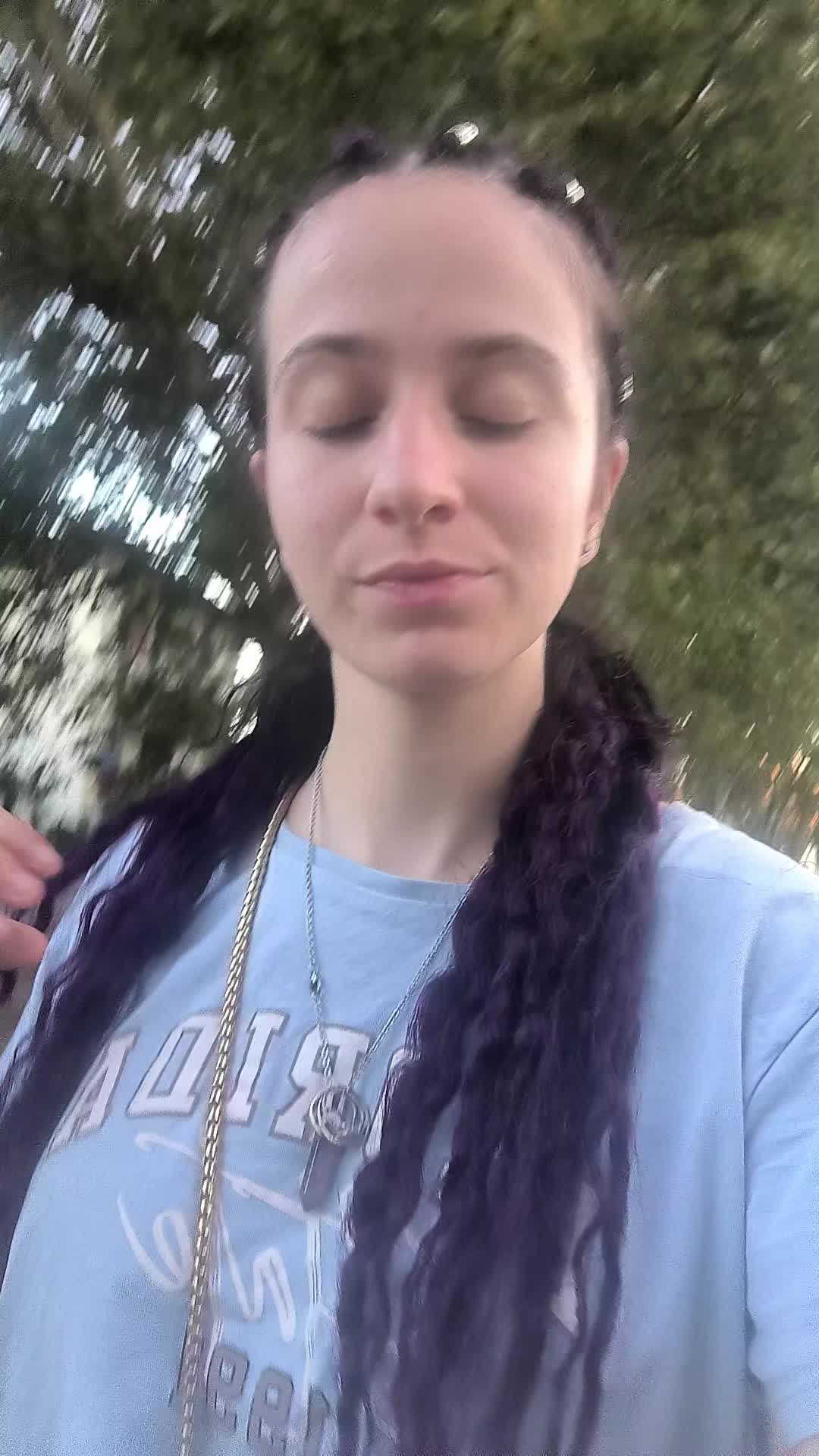 @Angèle