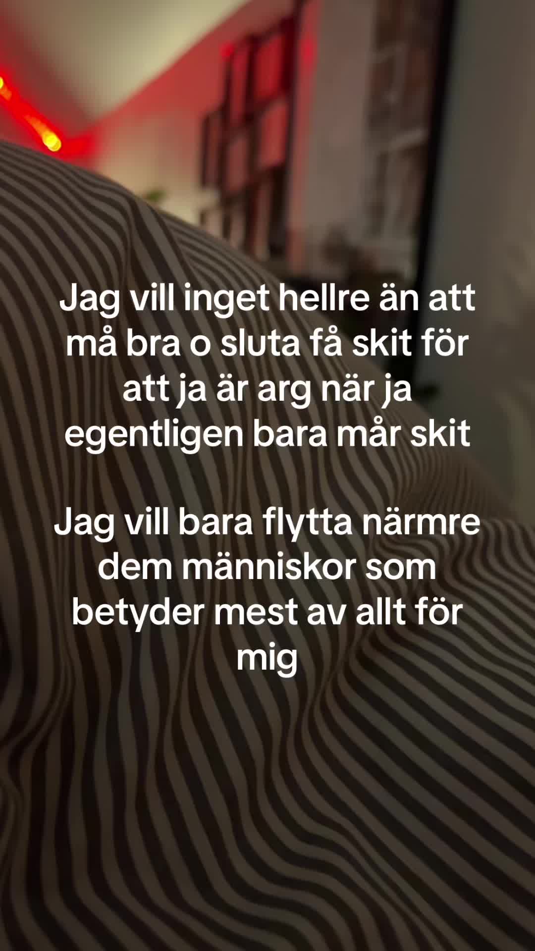 @🕊️🔫