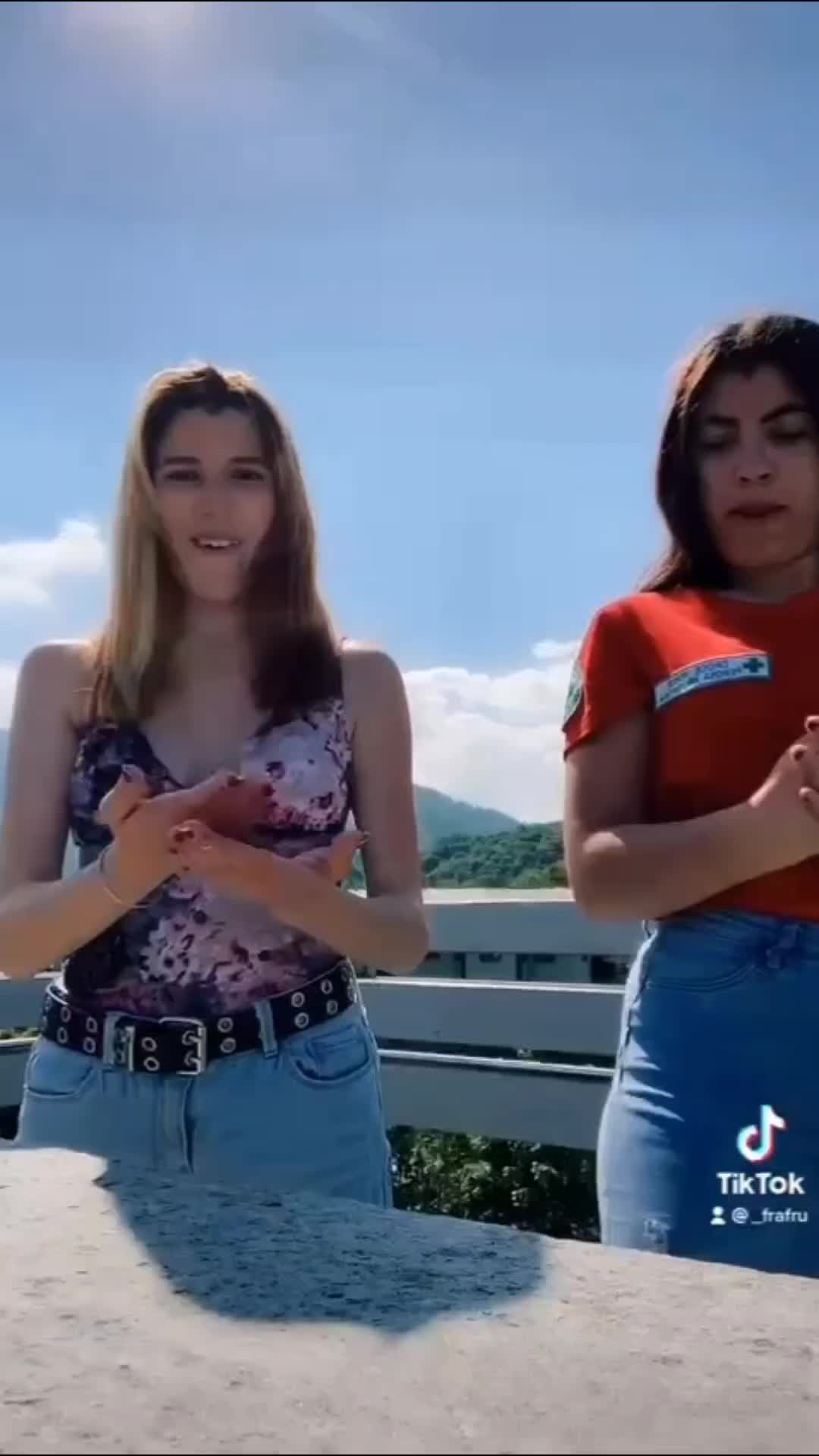 @Lallainghes2001