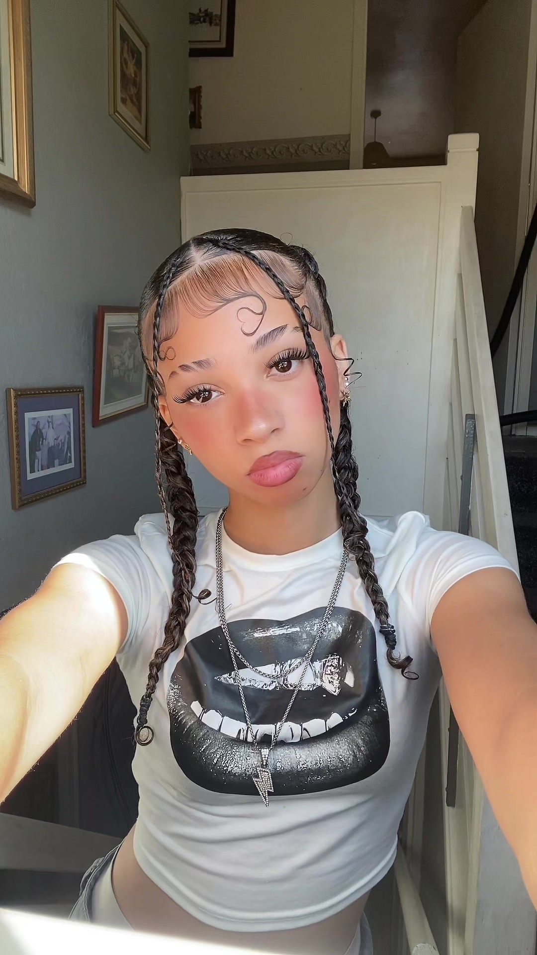 @𝐋𝐚𝐬𝐡𝐚𝐧𝐭𝐞́🦦