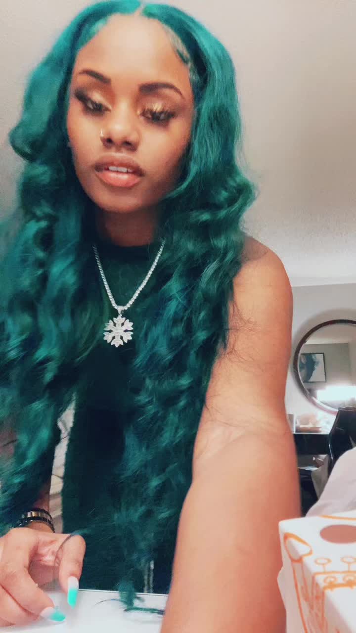 @Alycatluv