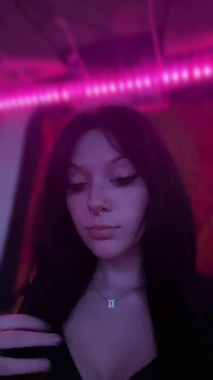 @teaganseniuk