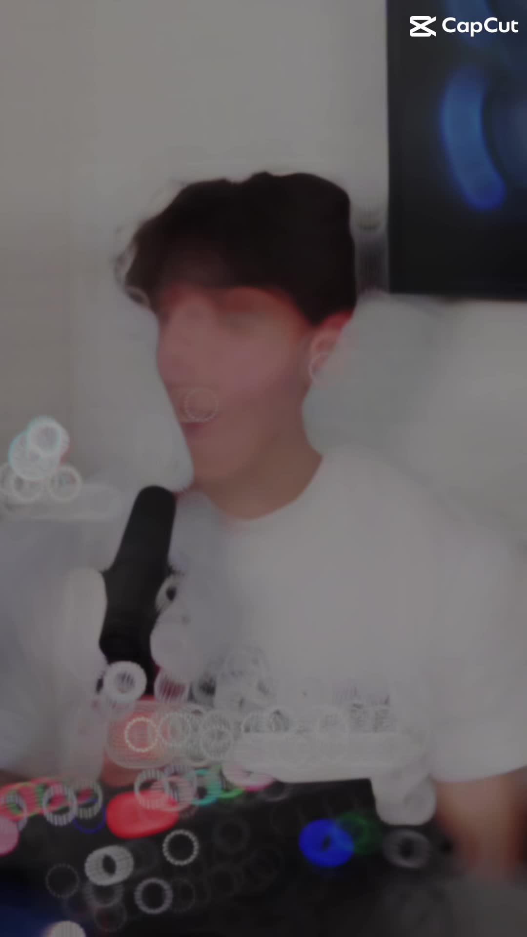 @People.are.so.fucking.WEIRD!😃