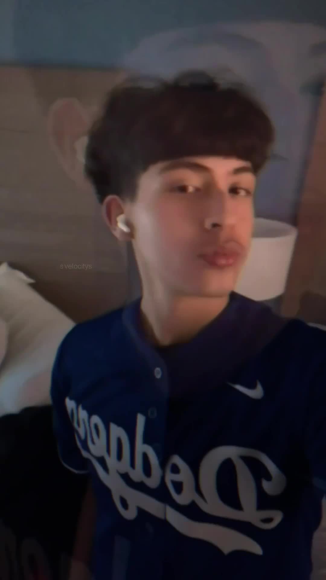 @s