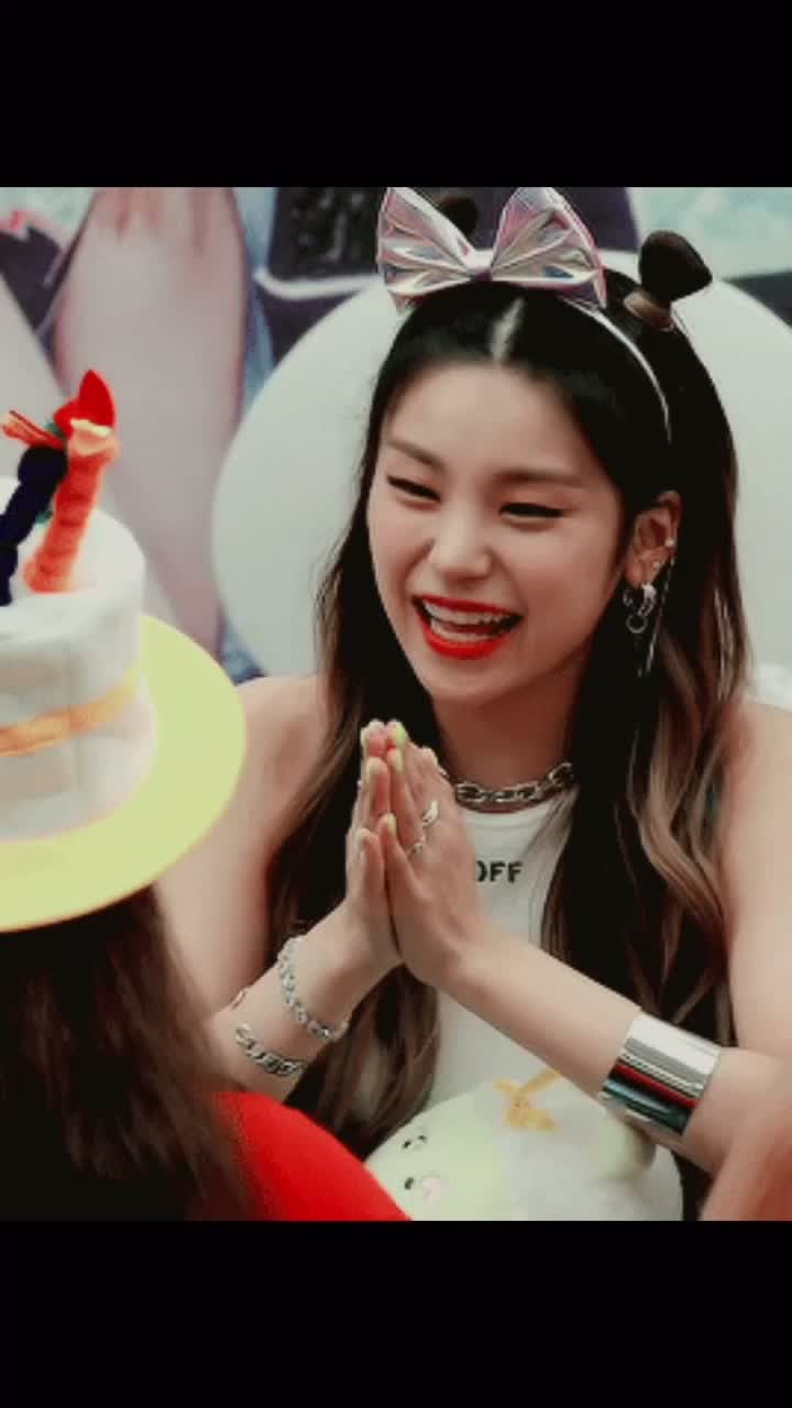 @idgaf. skz antis blocked 🥰