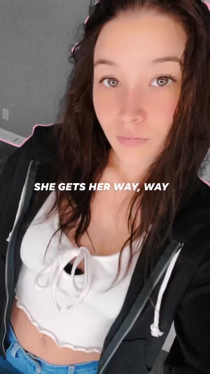 @Ⓐⓤⓣⓤⓜⓝ Ⓑⓡⓞⓦⓔⓡ✅