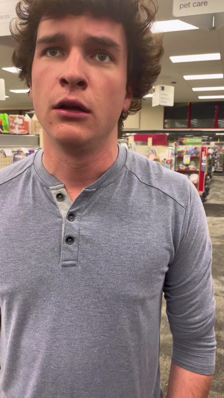 @elliott_hayes