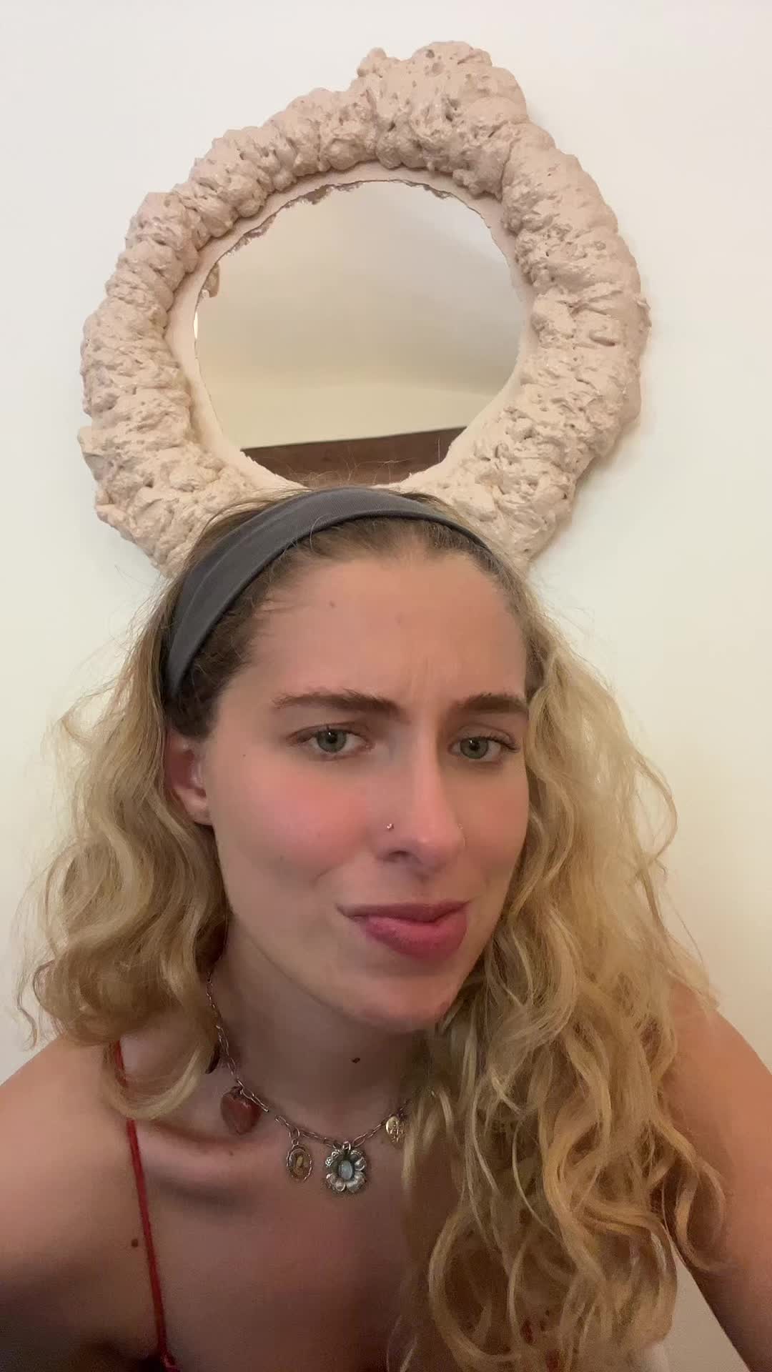 @justineybeany