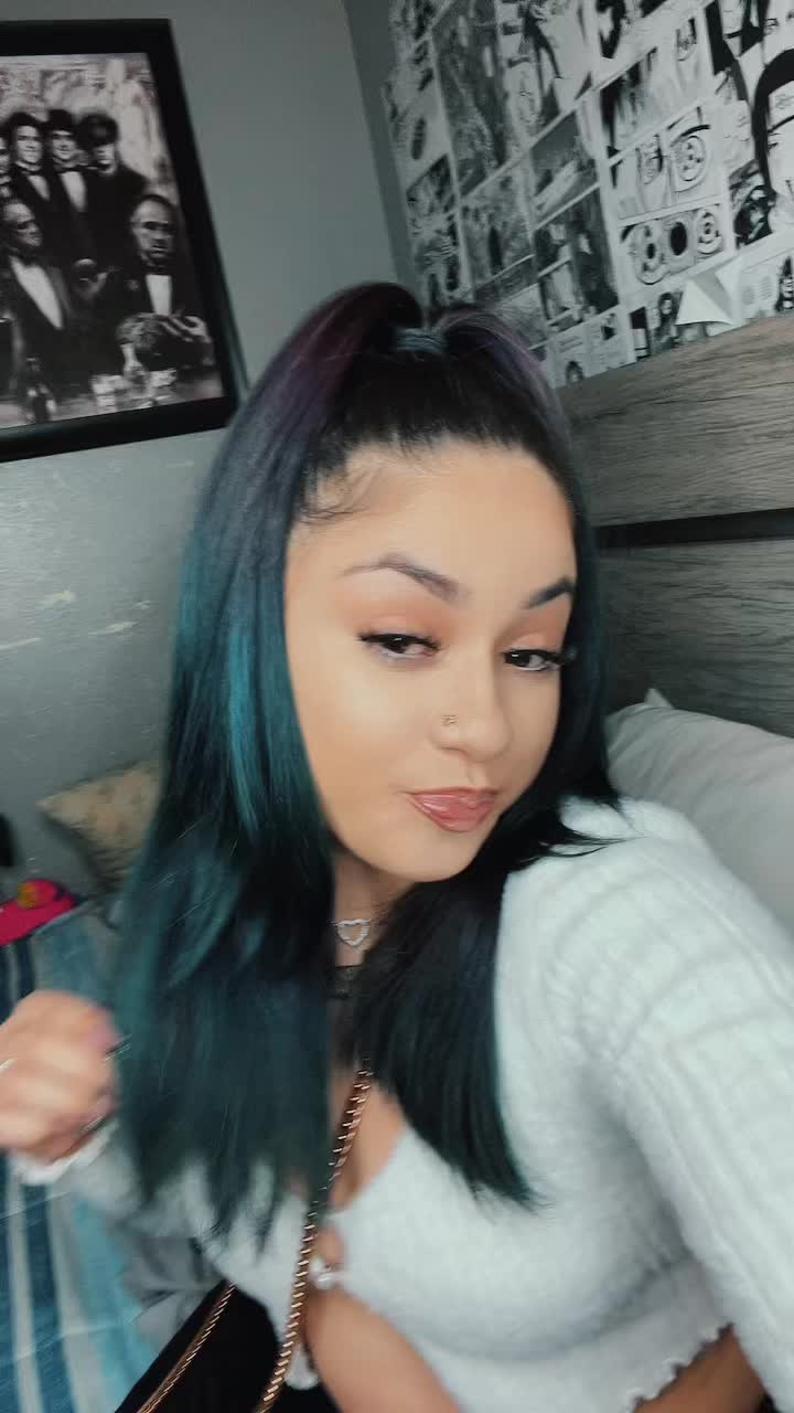 @wavyybritt