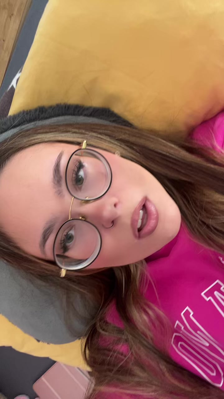 @Lara