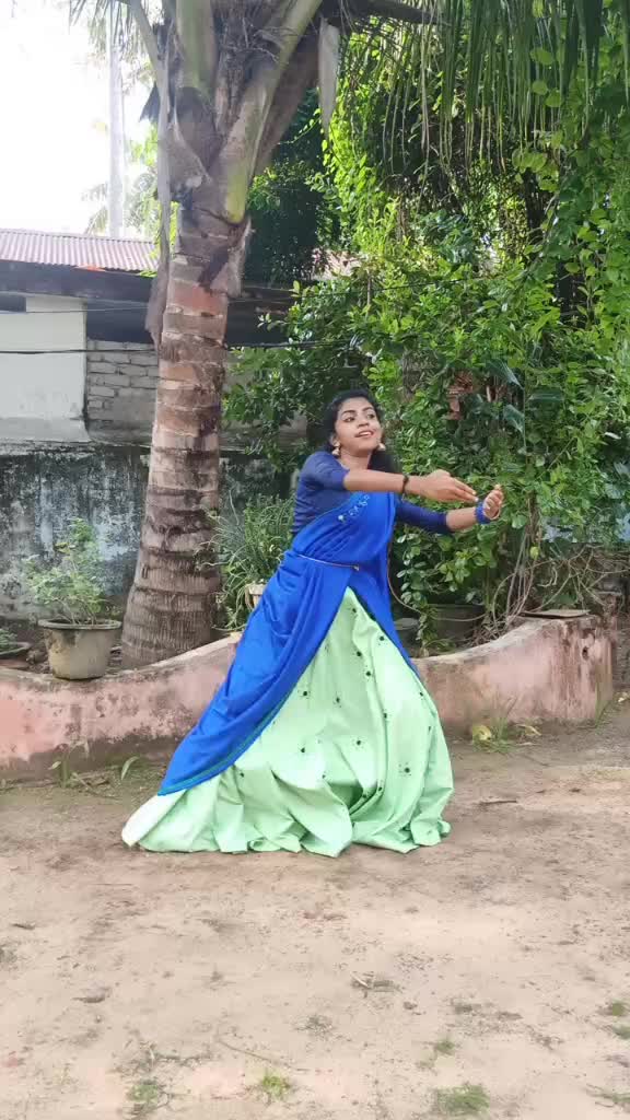 @harinisuresh