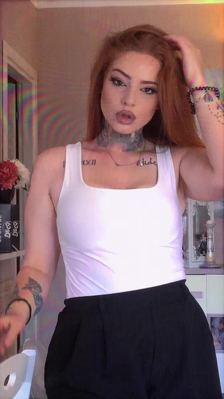 @rossa👩🏼&zwj;🦰🍒