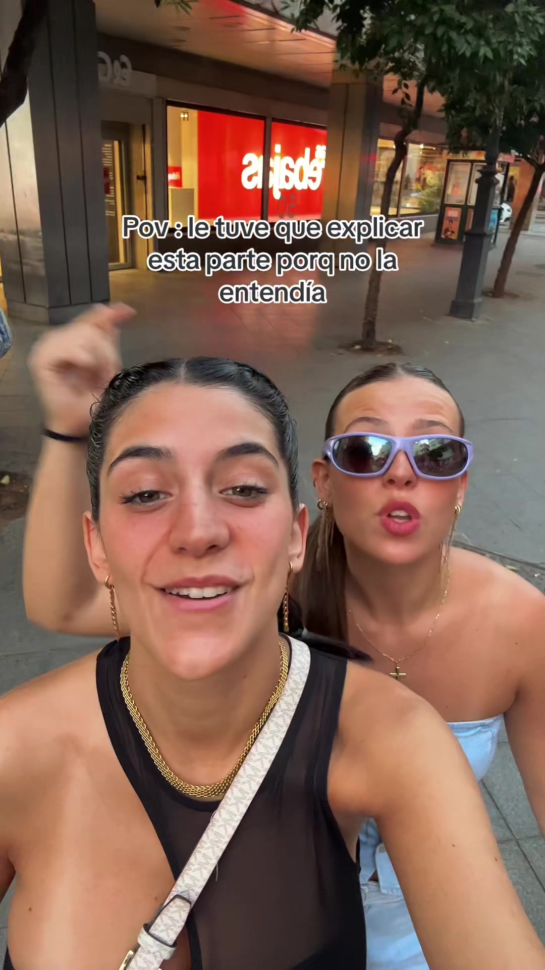 @Maria Oliva