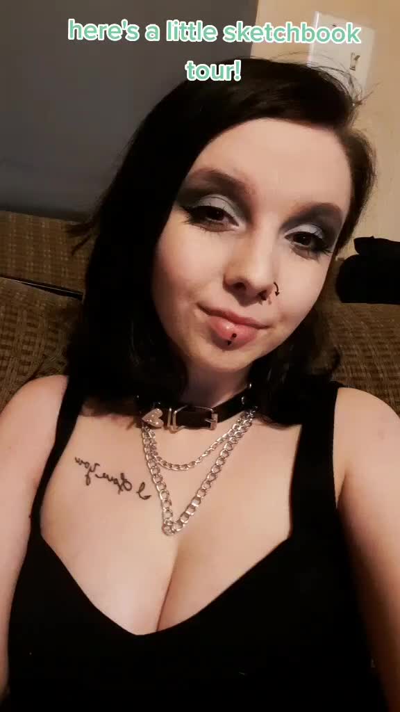 @Kate🖤