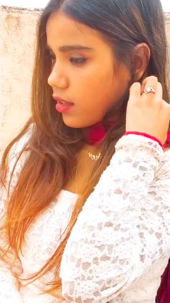@Desi_queEn🦋🔥
