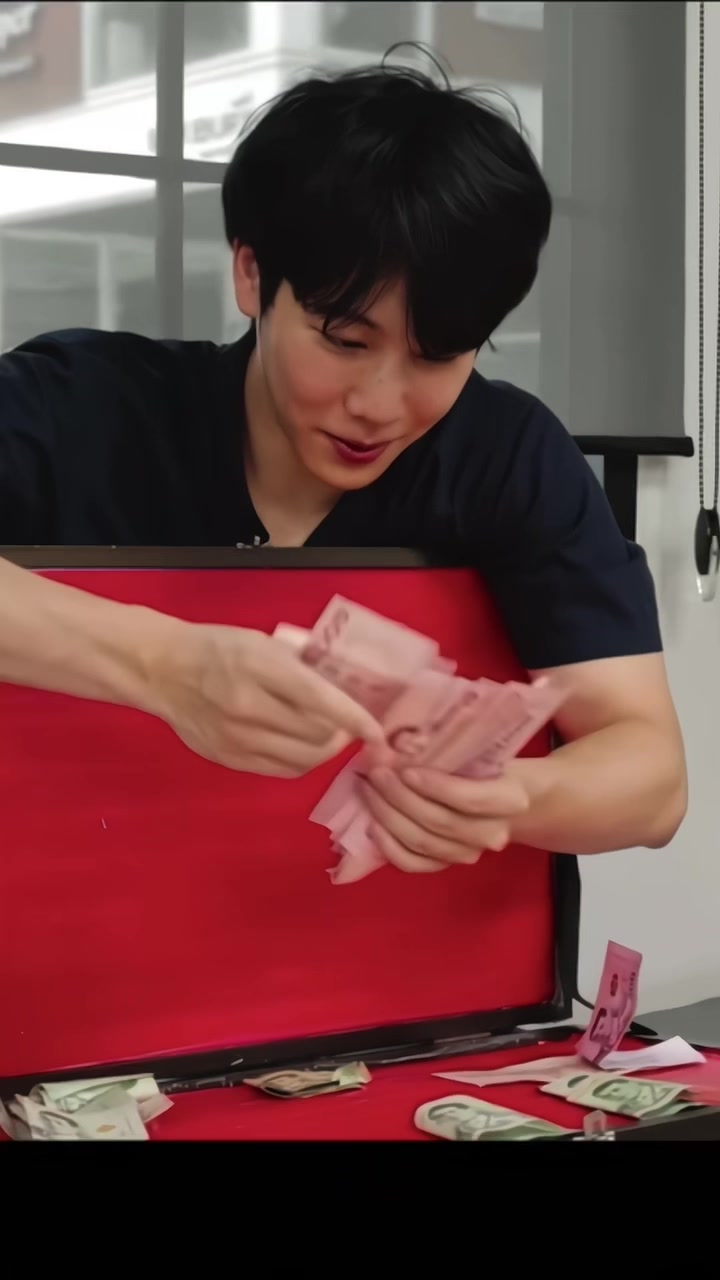 @ผงพิกซี่ของน้องวอร์ ✨