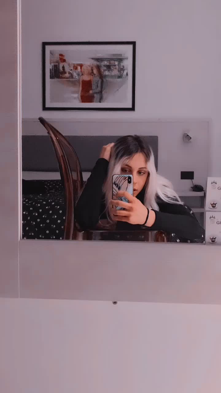 @Just_la_noe