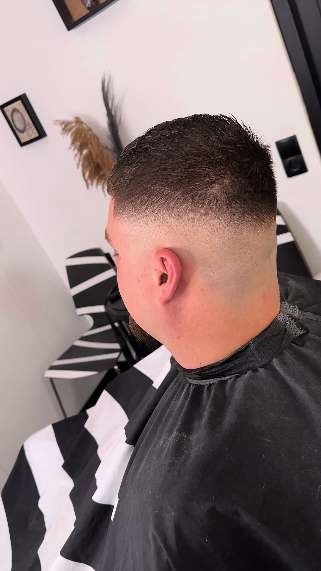 @Hermanos Barber Studio ⚡️