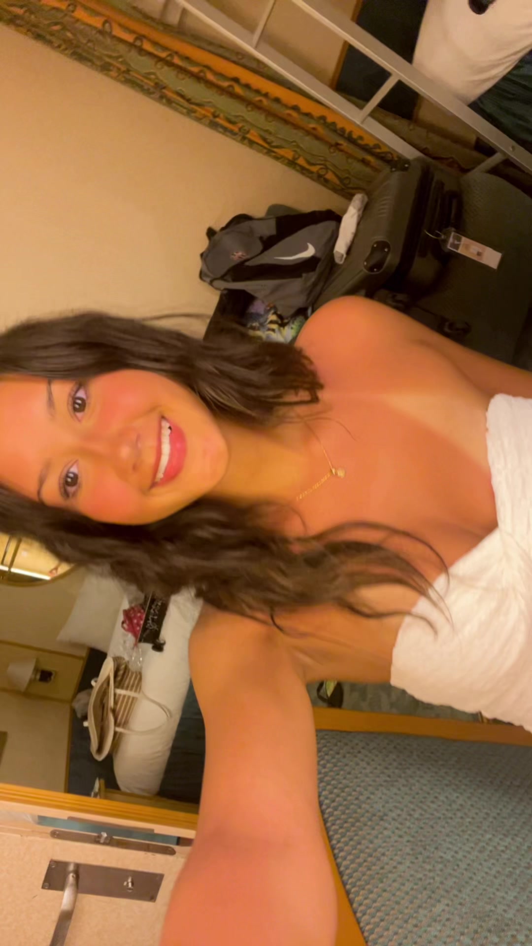 @Lara